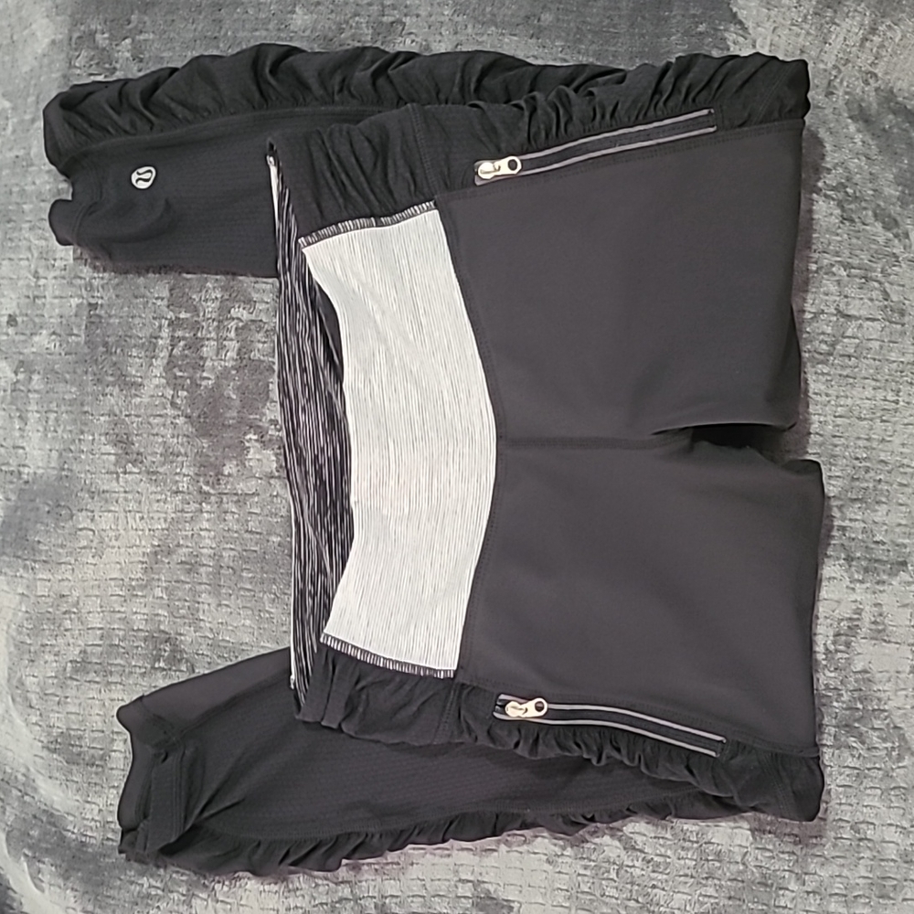 Lululemon Run In The Sun Crop Deep Coal Ruched side leggings
